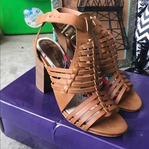 Brown Strappy Madden Girl Size 6 Chunky Heels